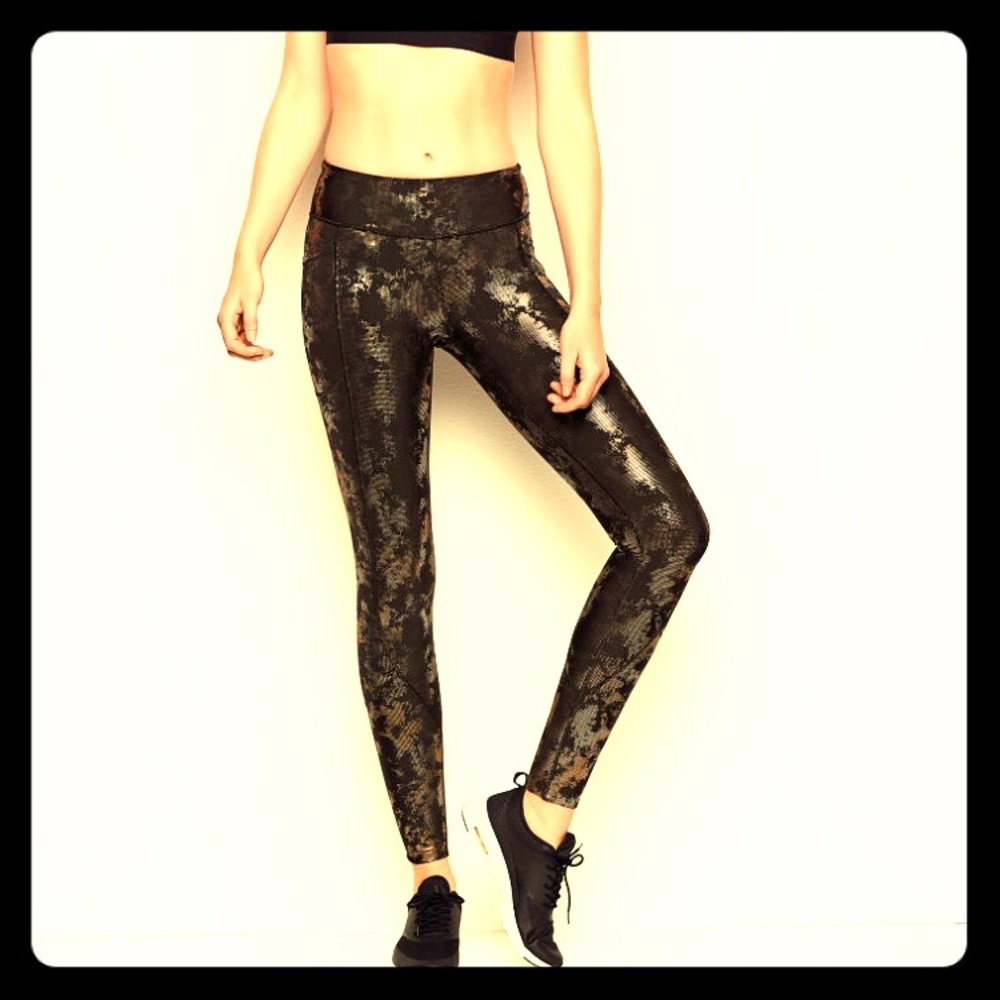 VS leggings NWT